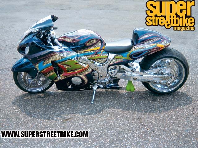 0505_01_zcustom_2005_suzuki_hayabusaside_view